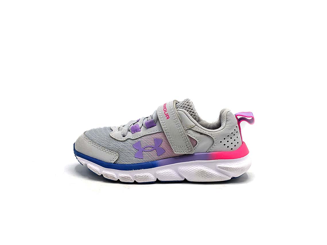 Under Armour Assert 9