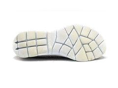 Skechers Empire Game On