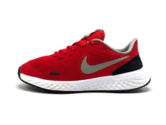 Nike Revolution 5
