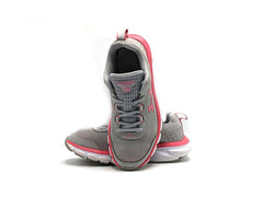 Under Armour Assert 8