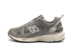 New Balance 878