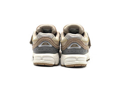 New Balance 2002R
