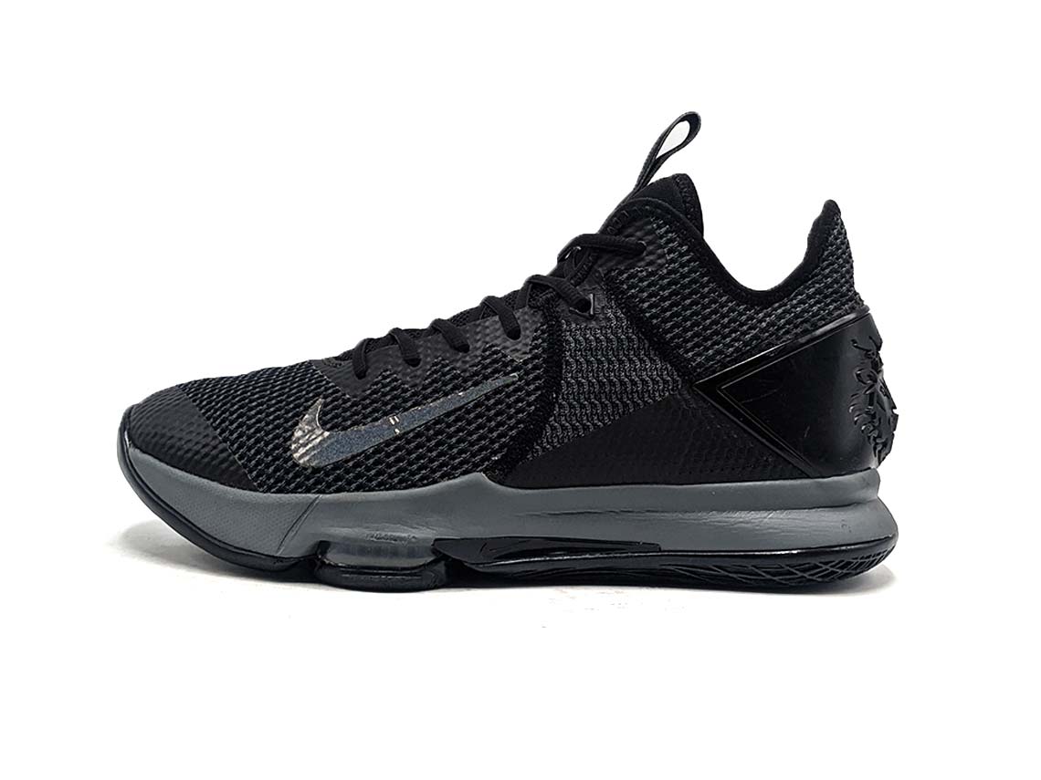 Nike LeBron Witness 4 - Indoor