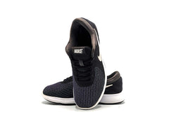 Nike Revolution 4