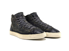 Hugo Boss - Suede
