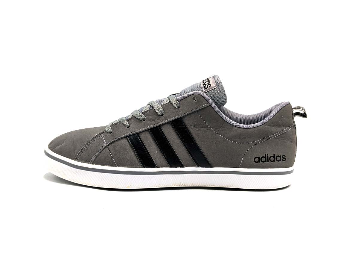 Adidas VS Pace