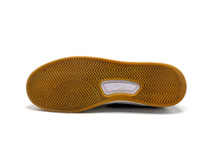 Nike SB Adversary