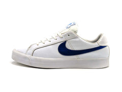 Nike Court Royale