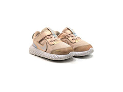 Nike Revolution 5
