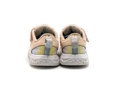 Nike Revolution 5