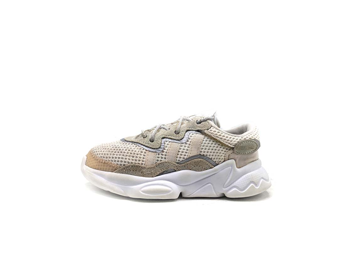 Adidas OZWEEGO