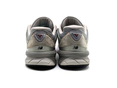 New Balance 990v5