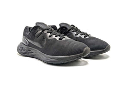Nike Revolution 6