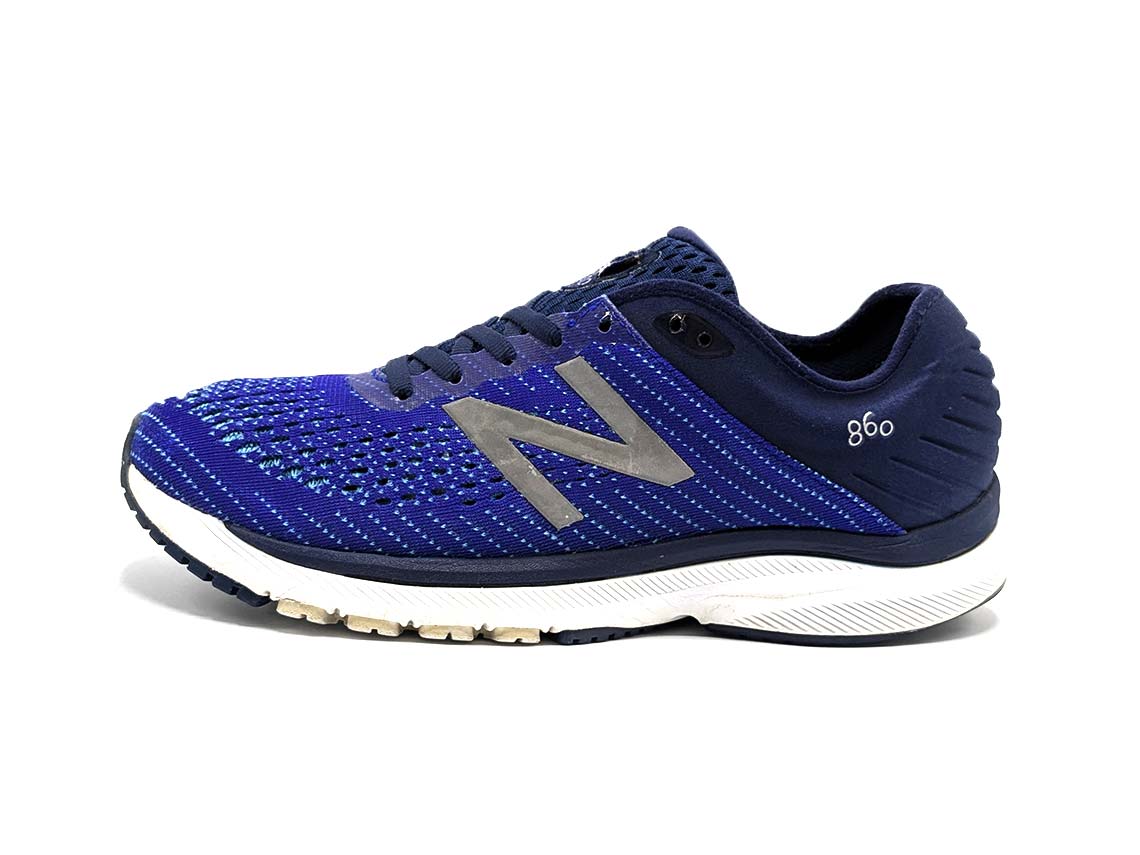 New Balance 860v10