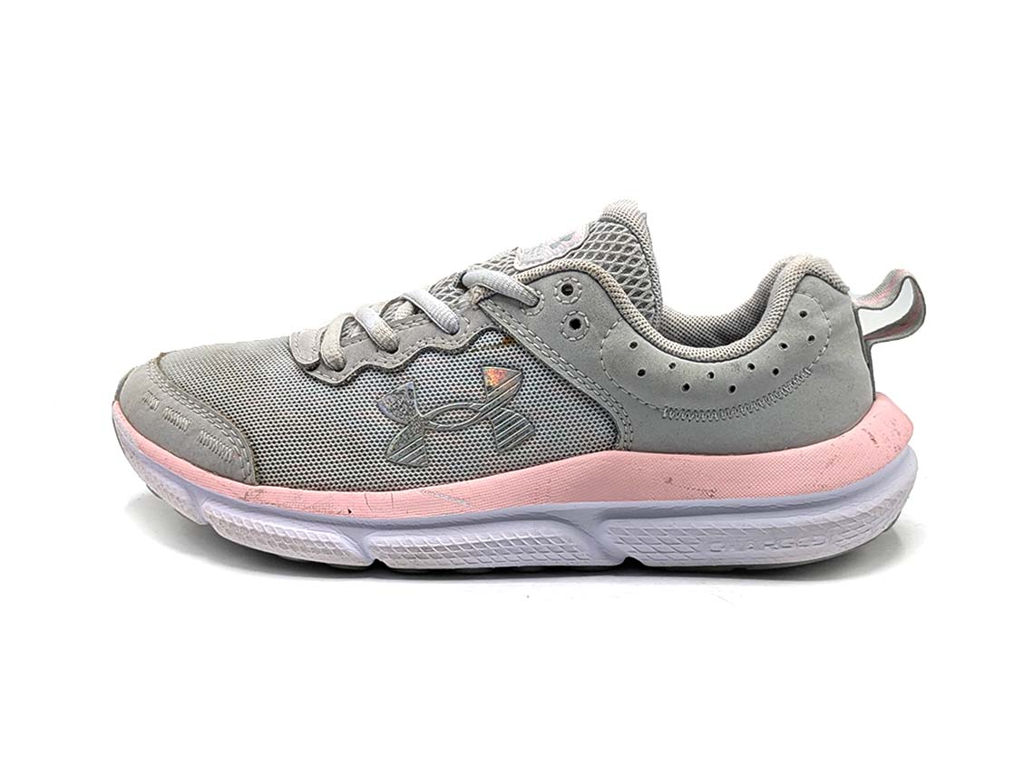 Under Armour Assert 10