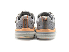 Under Armour Assert 8