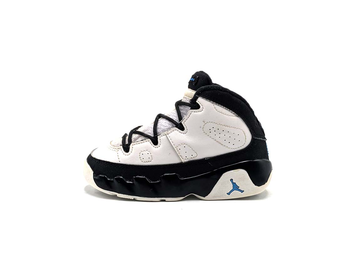 Air Jordan 9 Retro
