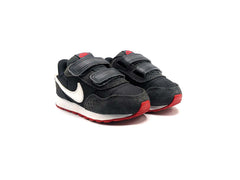 Nike MD Valiant
