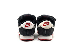 Nike MD Valiant