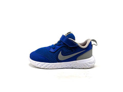 Nike Revolution 5
