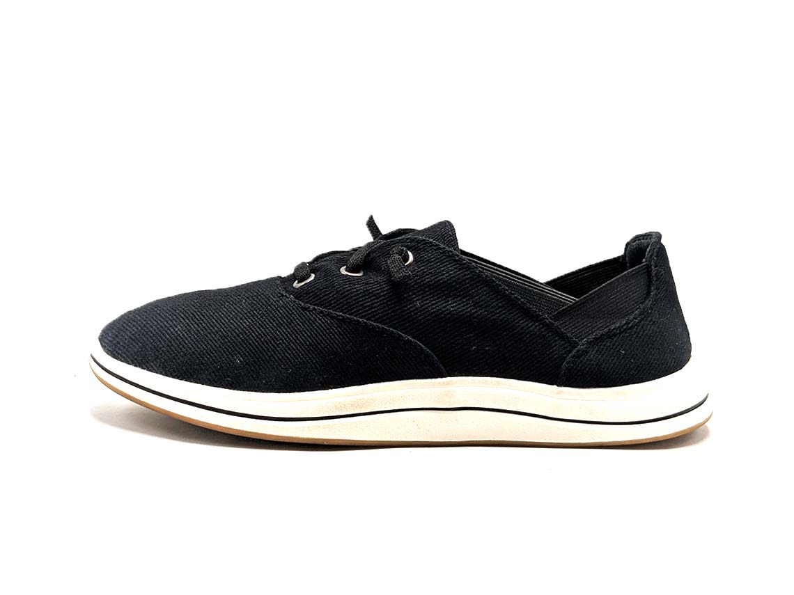 Clarks Breeze Ave