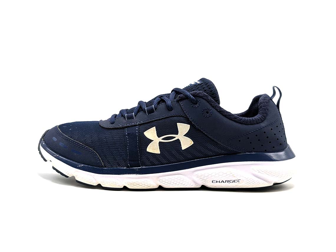 Under Armour Assert 8