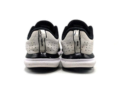 Under Armour Charged Assert 8