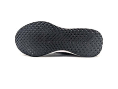 Nike Revolution 5