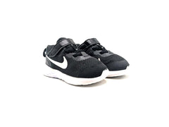 Nike Revolution 6