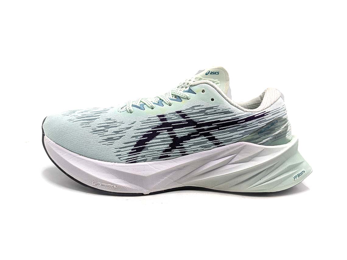 Asics Novablast 3