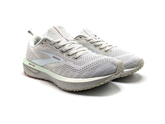 Brooks Revel 6