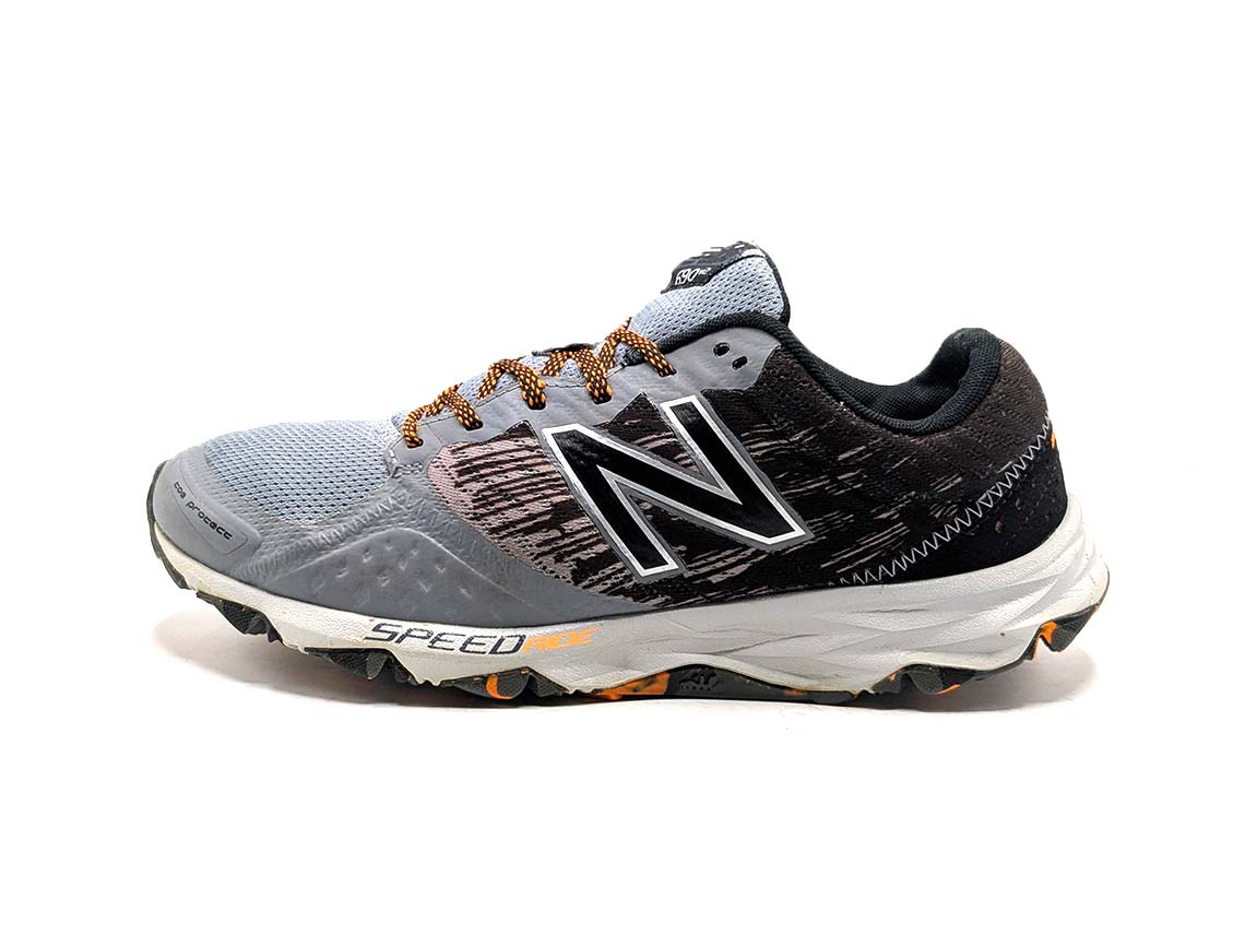 New Balance 690v2