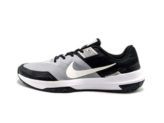 Nike Varsity Compete TR Indoor – Replay