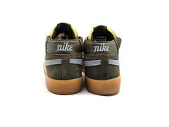 Nike SB Blazer Chukka - Suede
