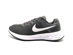 Nike Revolution 6