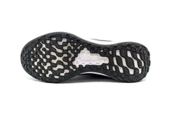 Nike Revolution 6