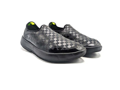 Oofes Slip On