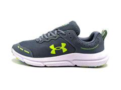 Under Armour Assert 10
