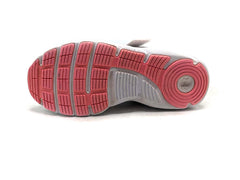Under Armour Assert 8