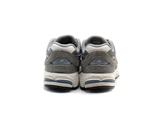 New Balance 2002R