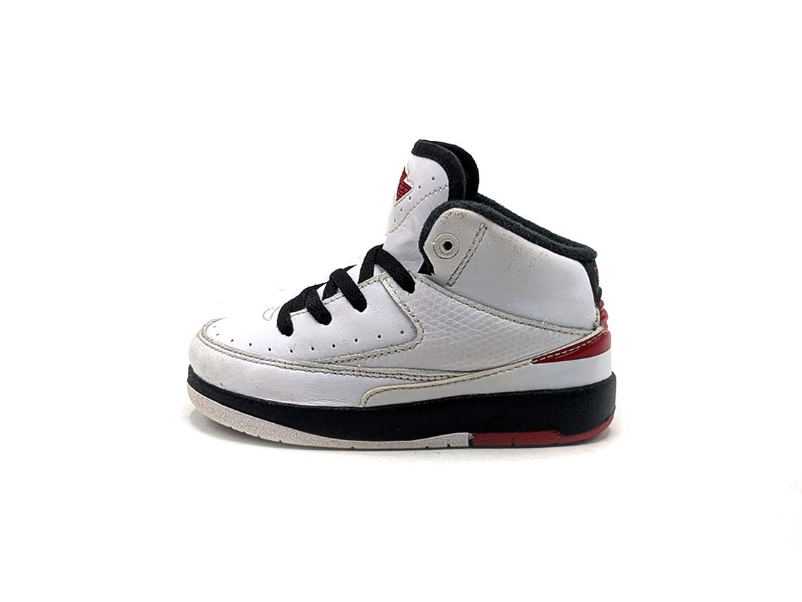 Nike Air Jordan Retro 2