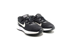 Nike Revolution 6