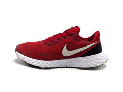 Nike Revolution 5