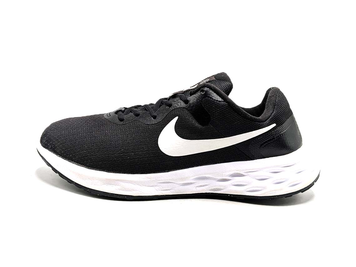 Nike Revolution 6