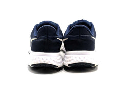 Nike Revolution 5
