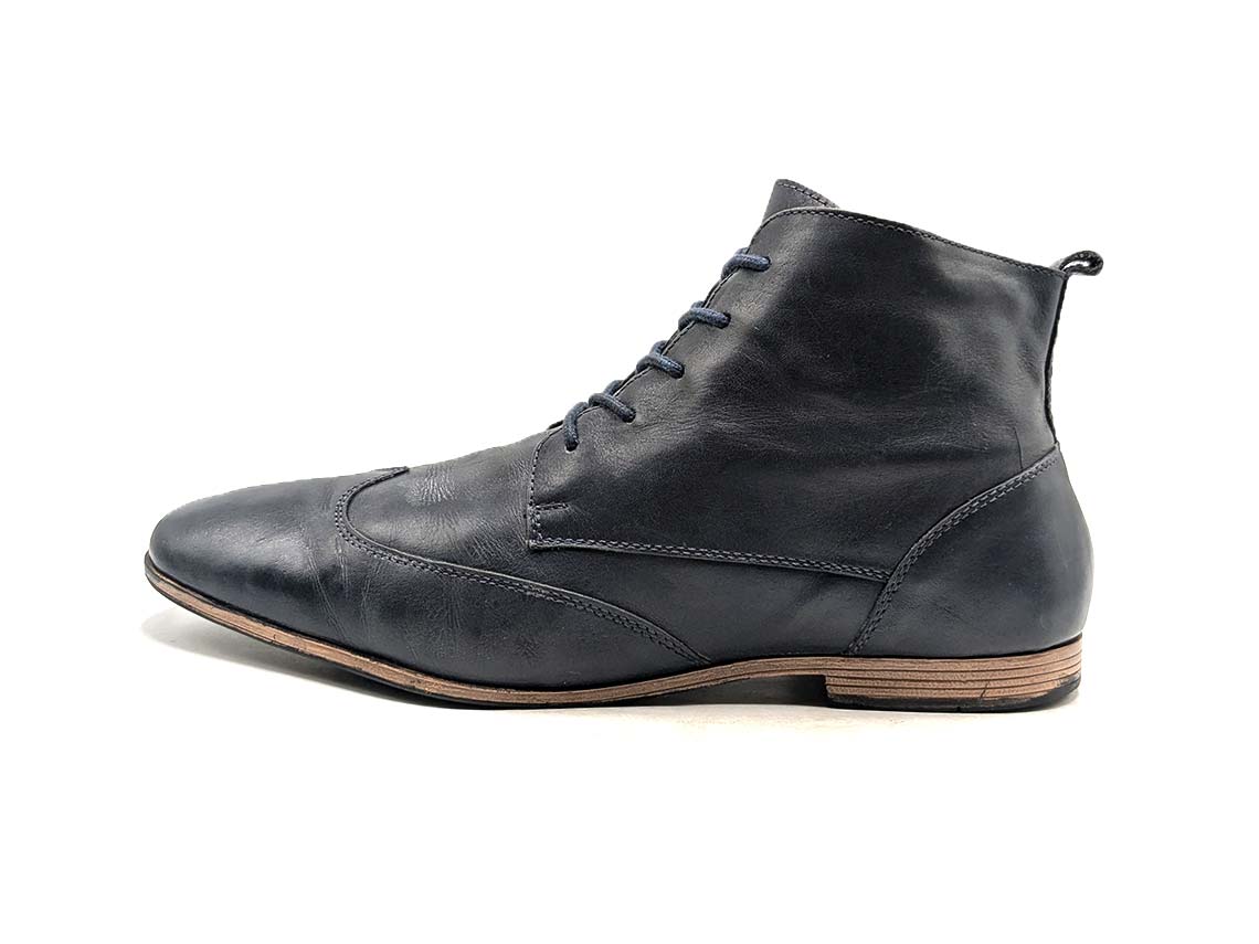Unknown - Leather