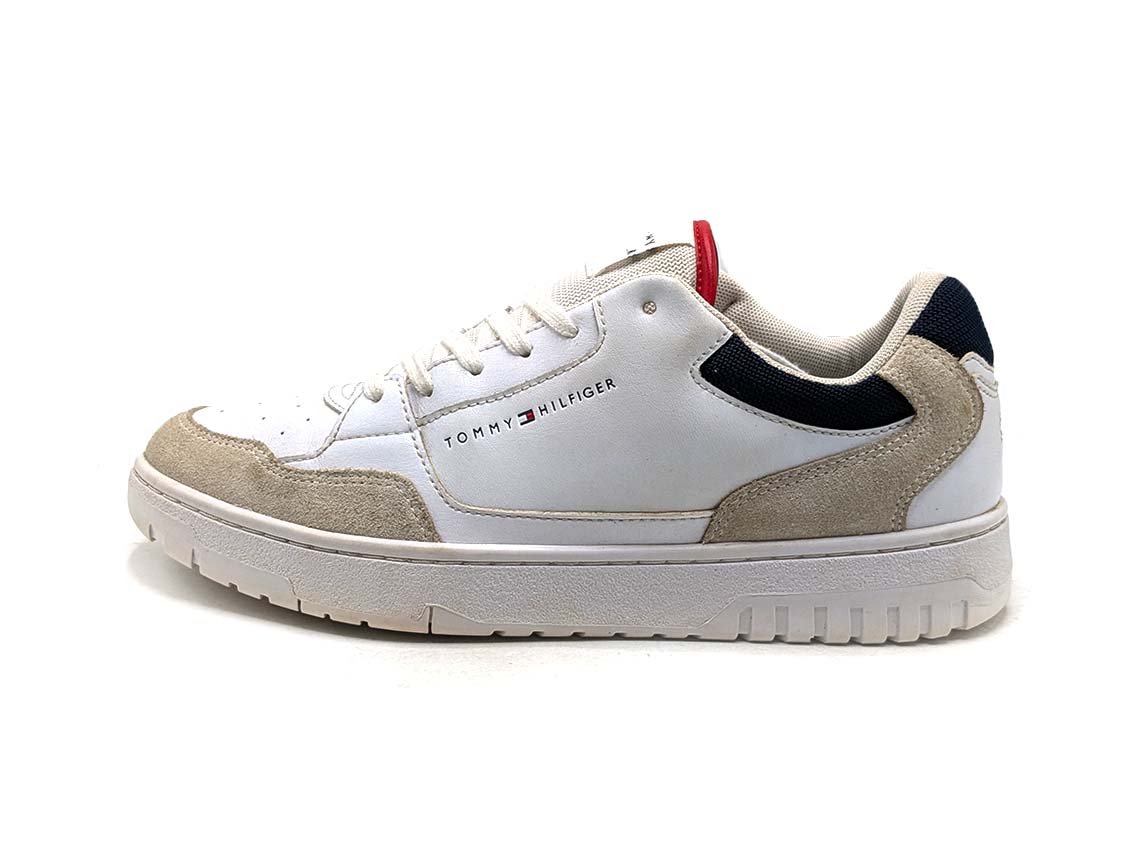 Tommy Hilfiger