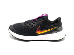 Nike Revolution 5