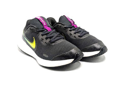 Nike Revolution 5