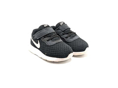Nike Tanjun